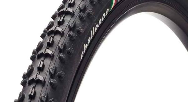 Challenge Grifo TLR Black 700x33